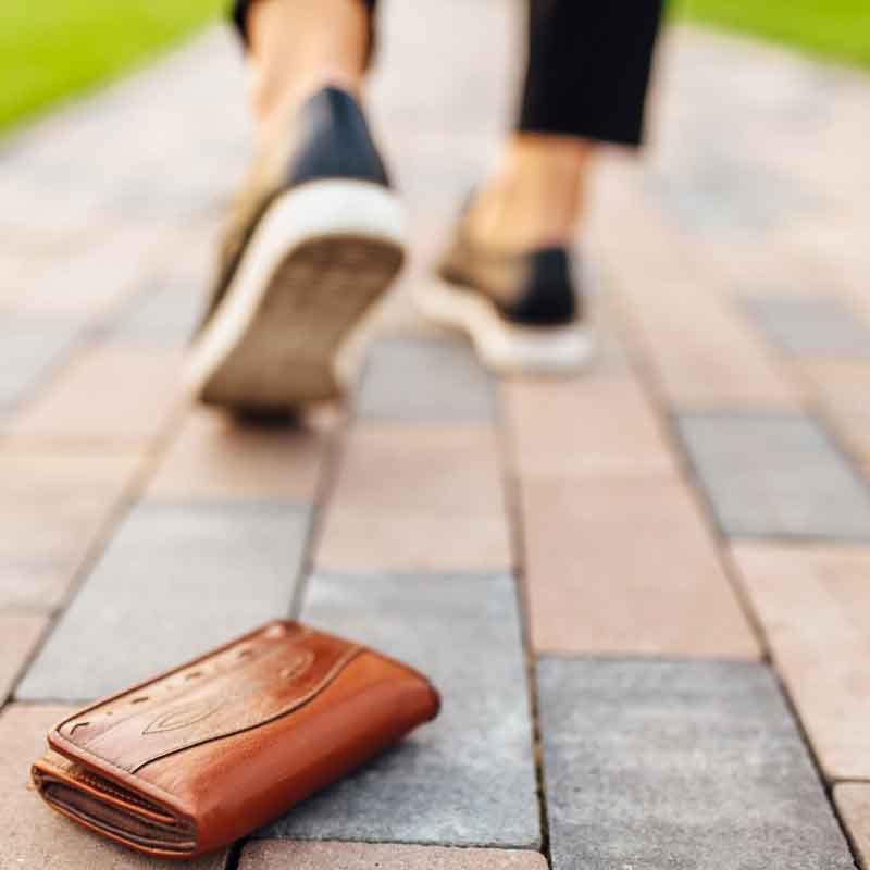 Giải mã từng tình huống mơ thấy mất ví tiền