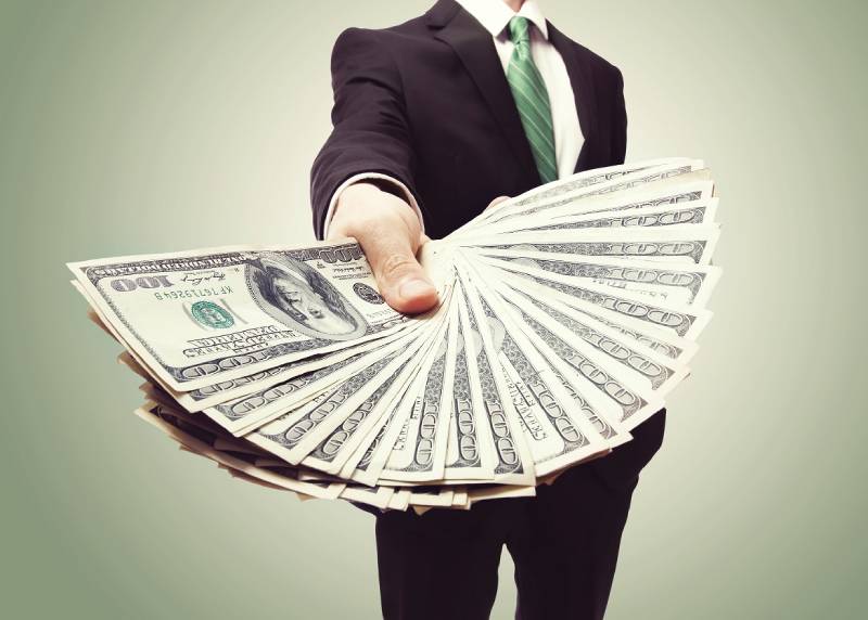 Mơ thấy tiền đánh con gì để gặp may?